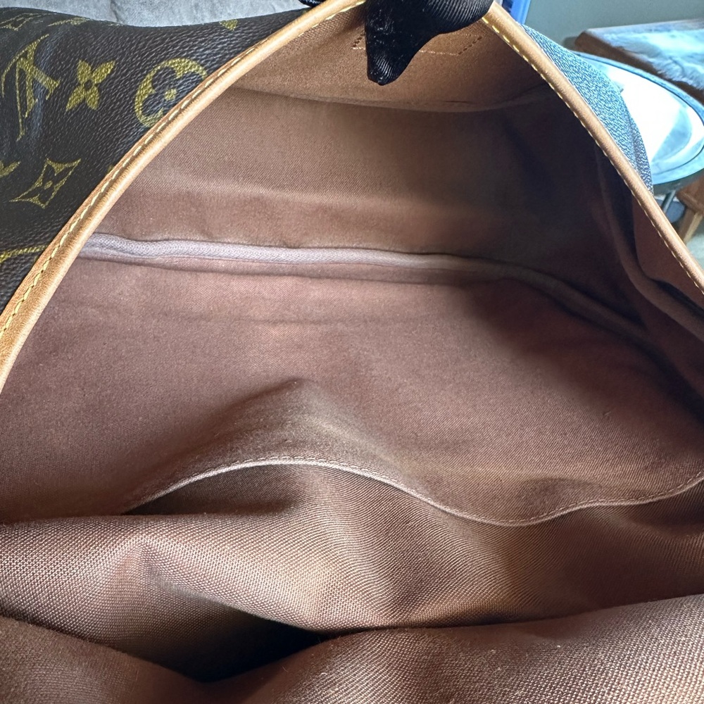 Stunning Monogram Messenger Bag - image 7